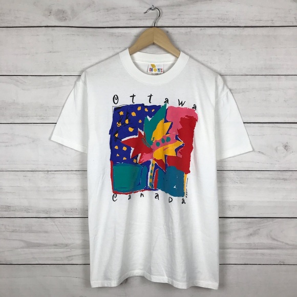 Vintage Tops - Vintage 1990s Ottawa Canada Art T-Shirt